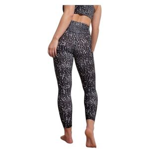 Black and White Patterned Leggings